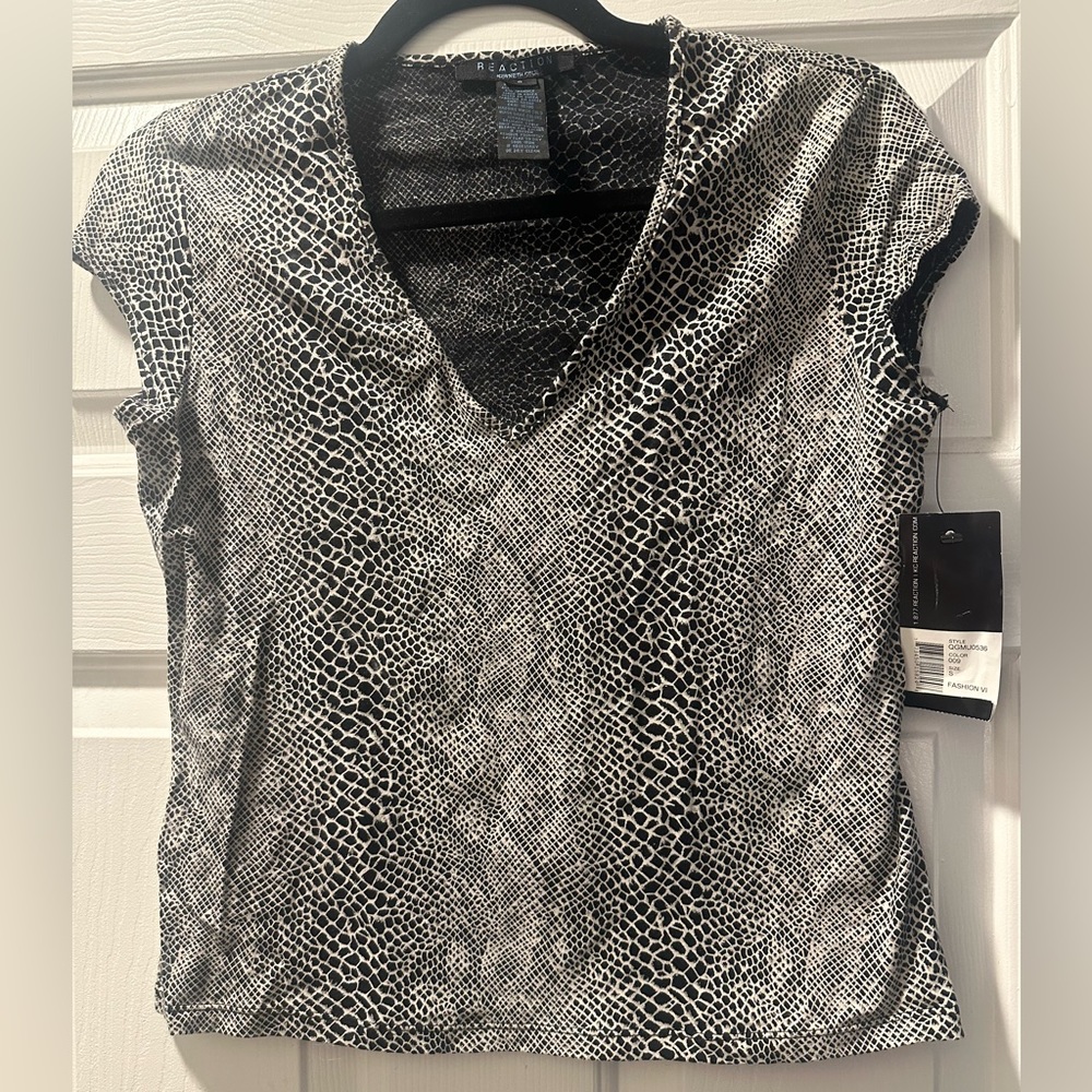 Kenneth Cole women’s shirt size small new with tags